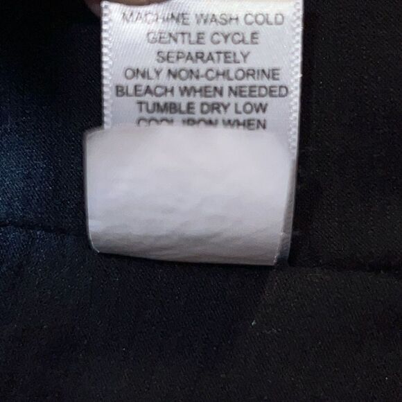 LOGO LAYERS by LORI GOLDSTEIN Black Corine Long Sleeve T Shirt-M - Picture 9 of 9